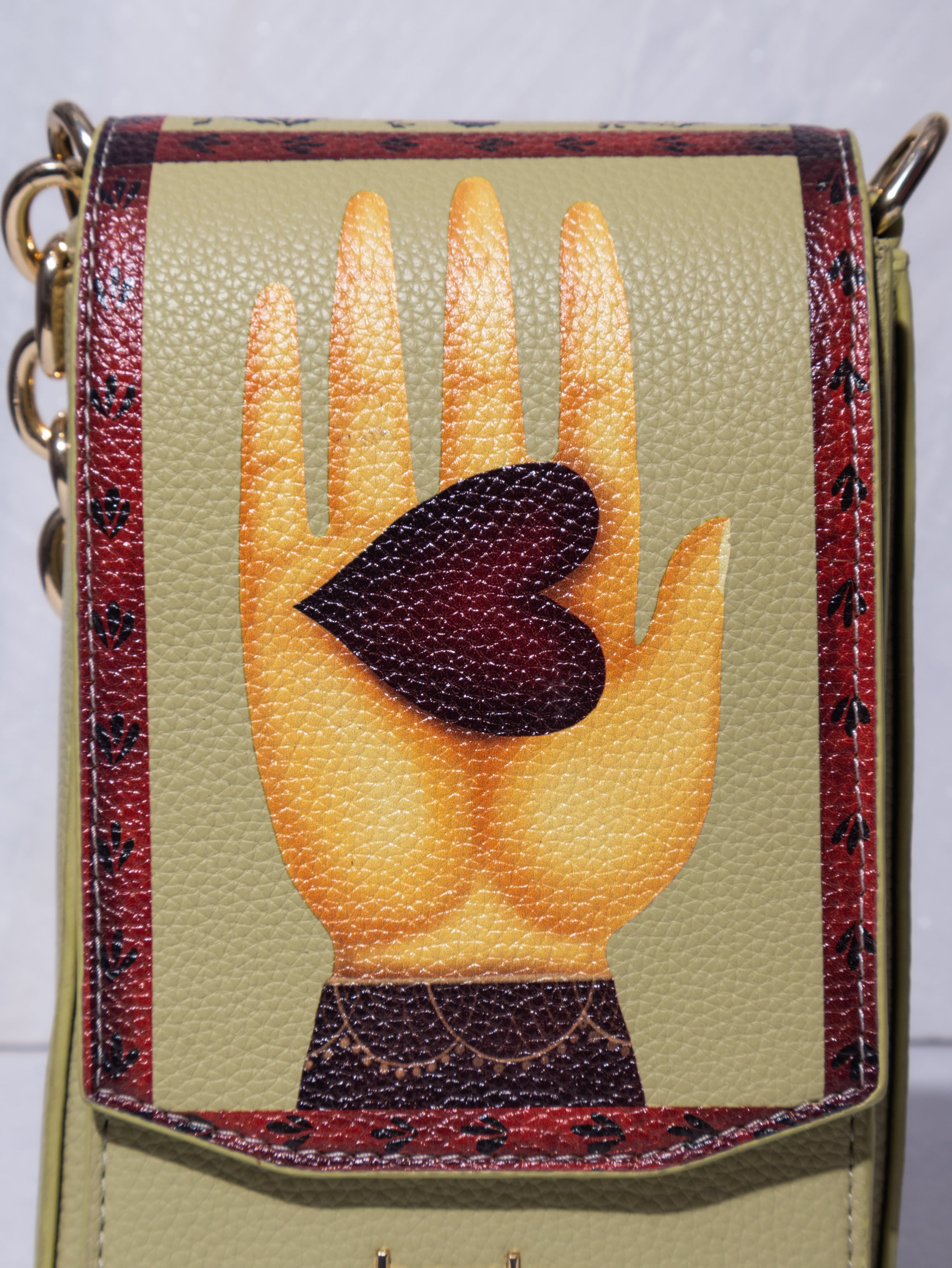 The Spasta Telephone Sling Bag