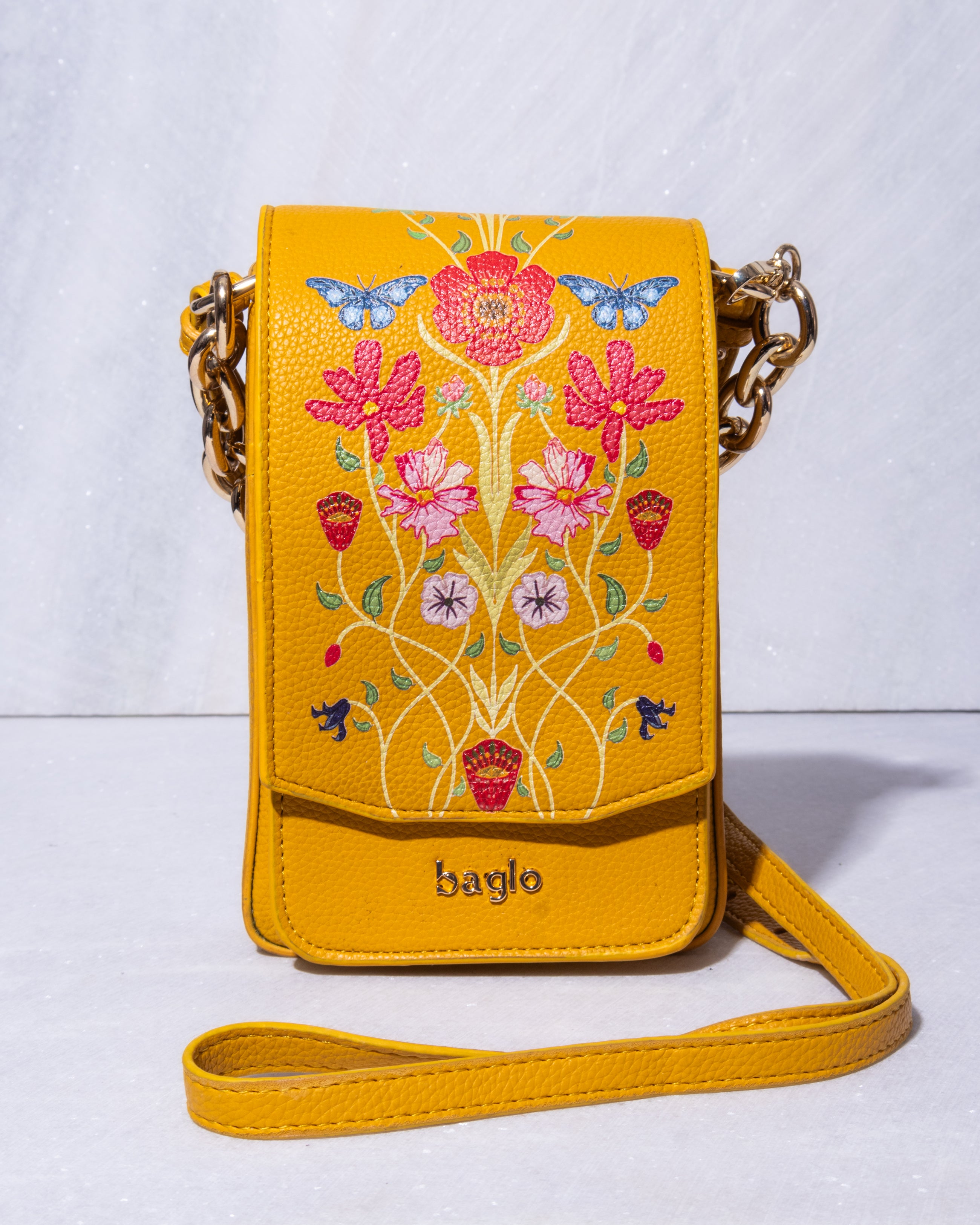 The Vasanta Telephone Sling Bag