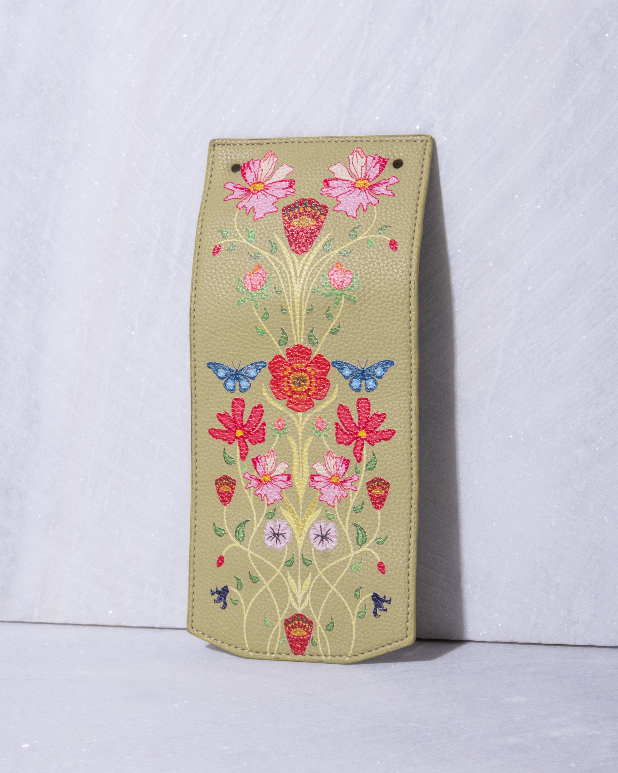 ABSTRACT BUNDLE TELEPHONE BAG