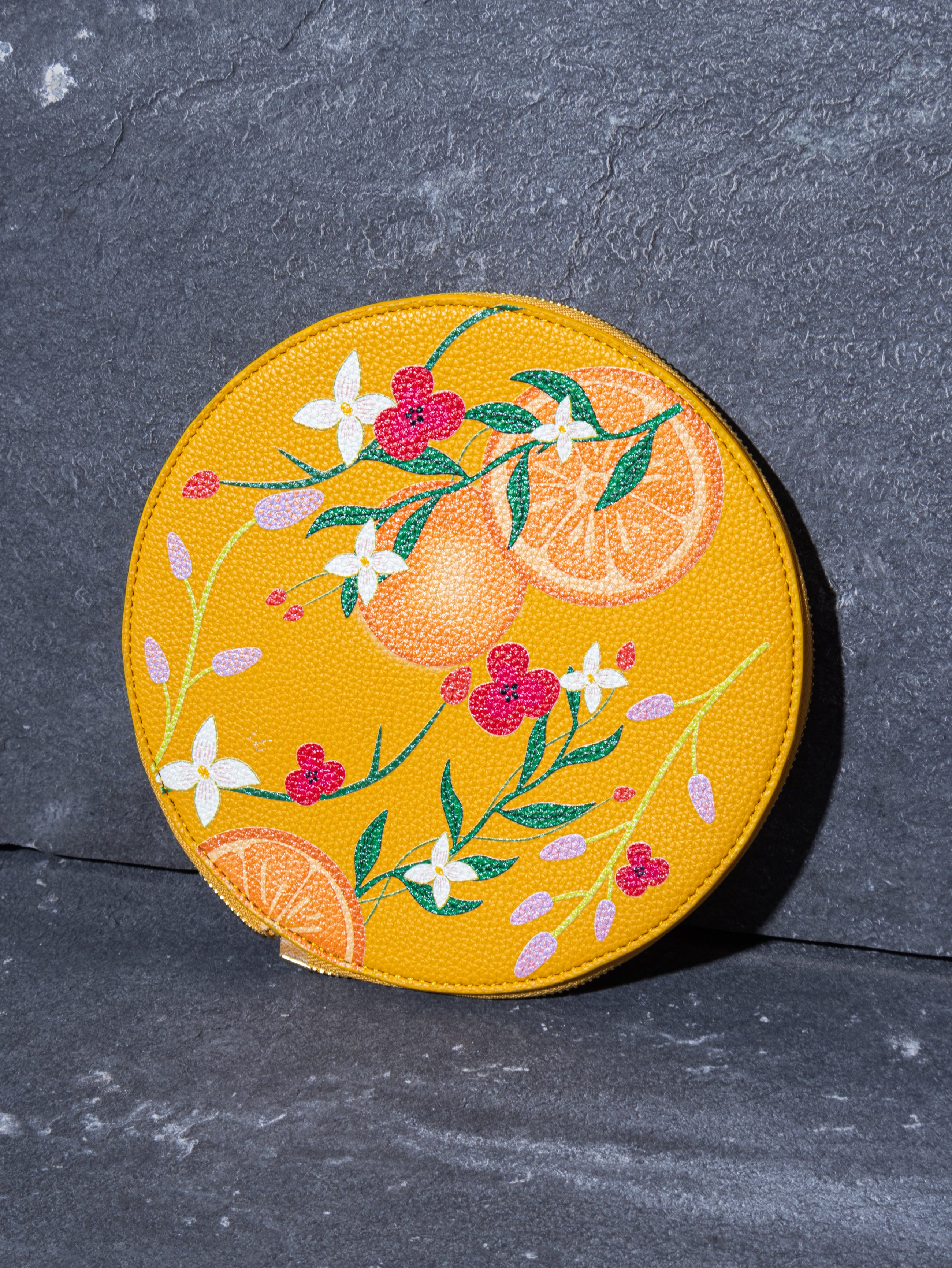 ABSTRACT BUNDLE ROUND BAG