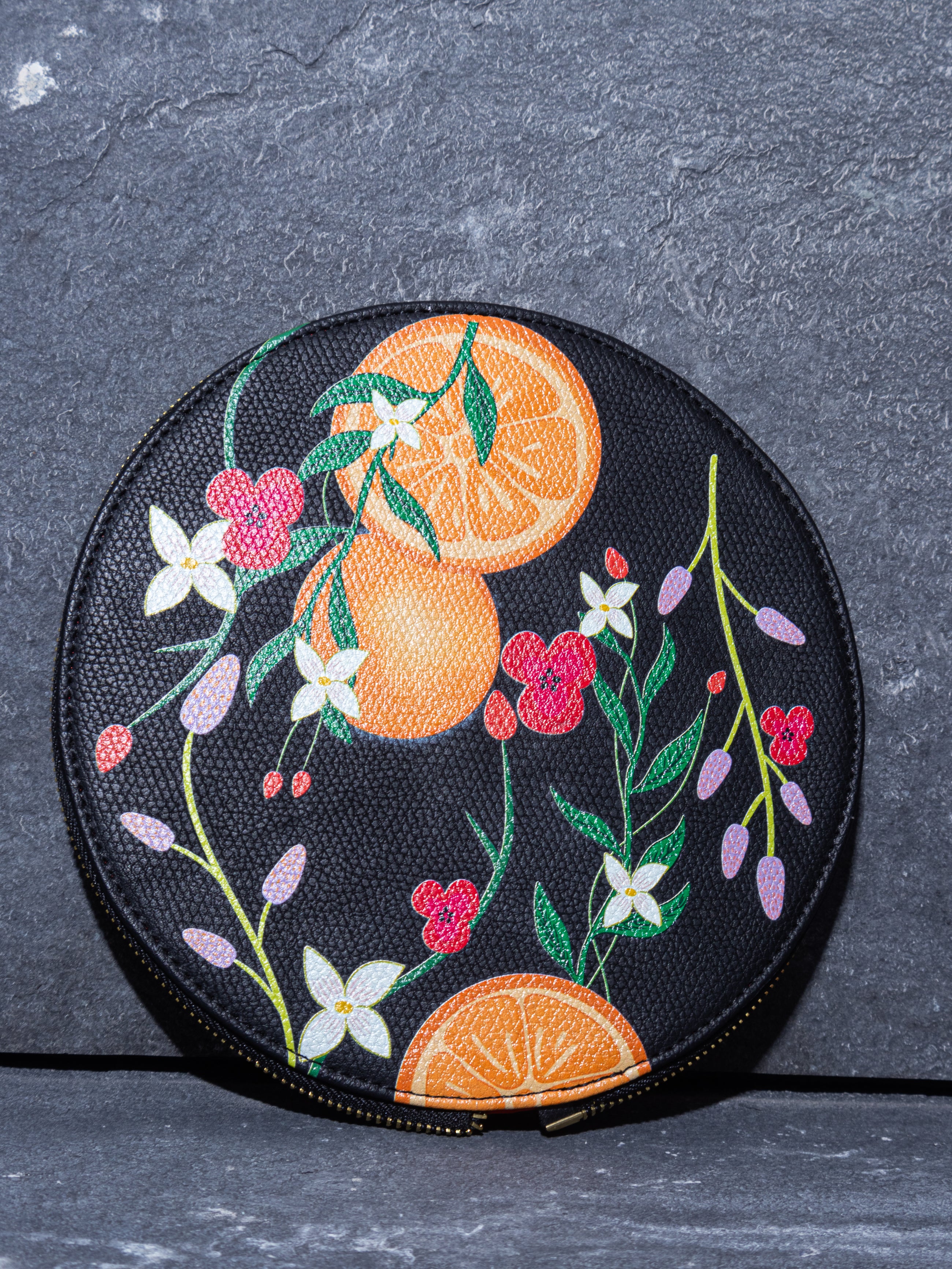 ABSTRACT BUNDLE ROUND BAG