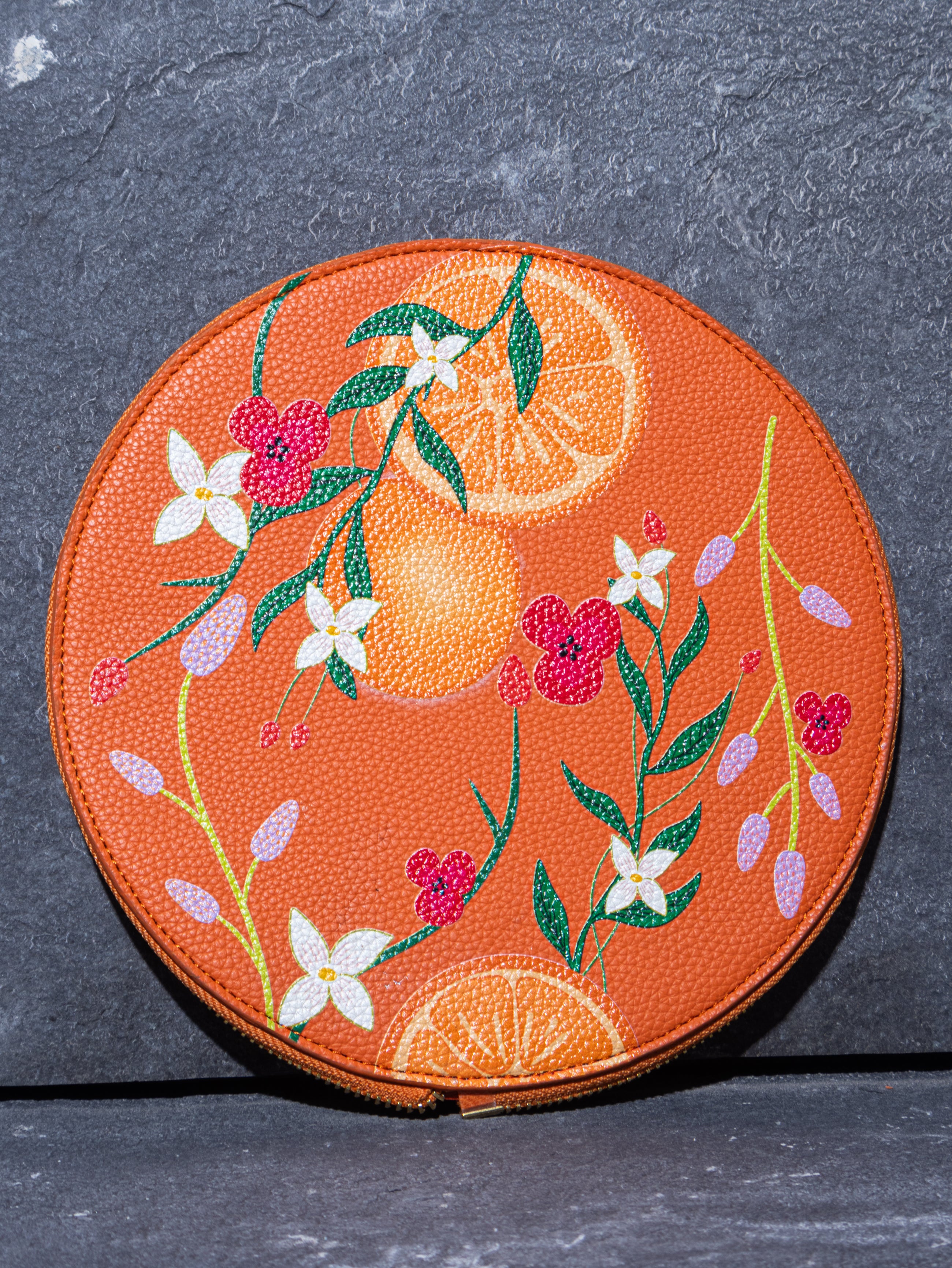 ABSTRACT BUNDLE ROUND BAG