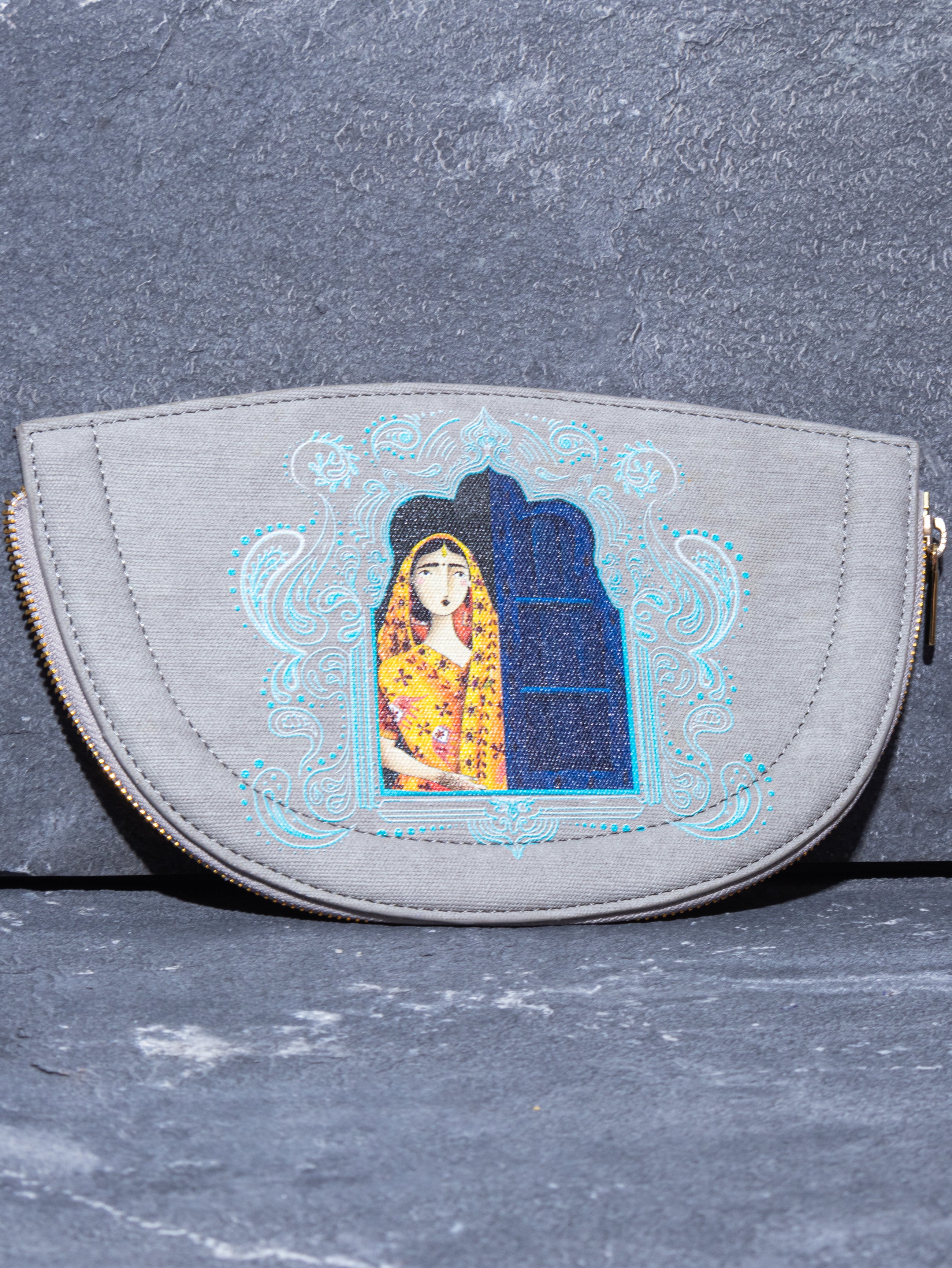 ABSTRACT BUNDLE HALF MOON BAG