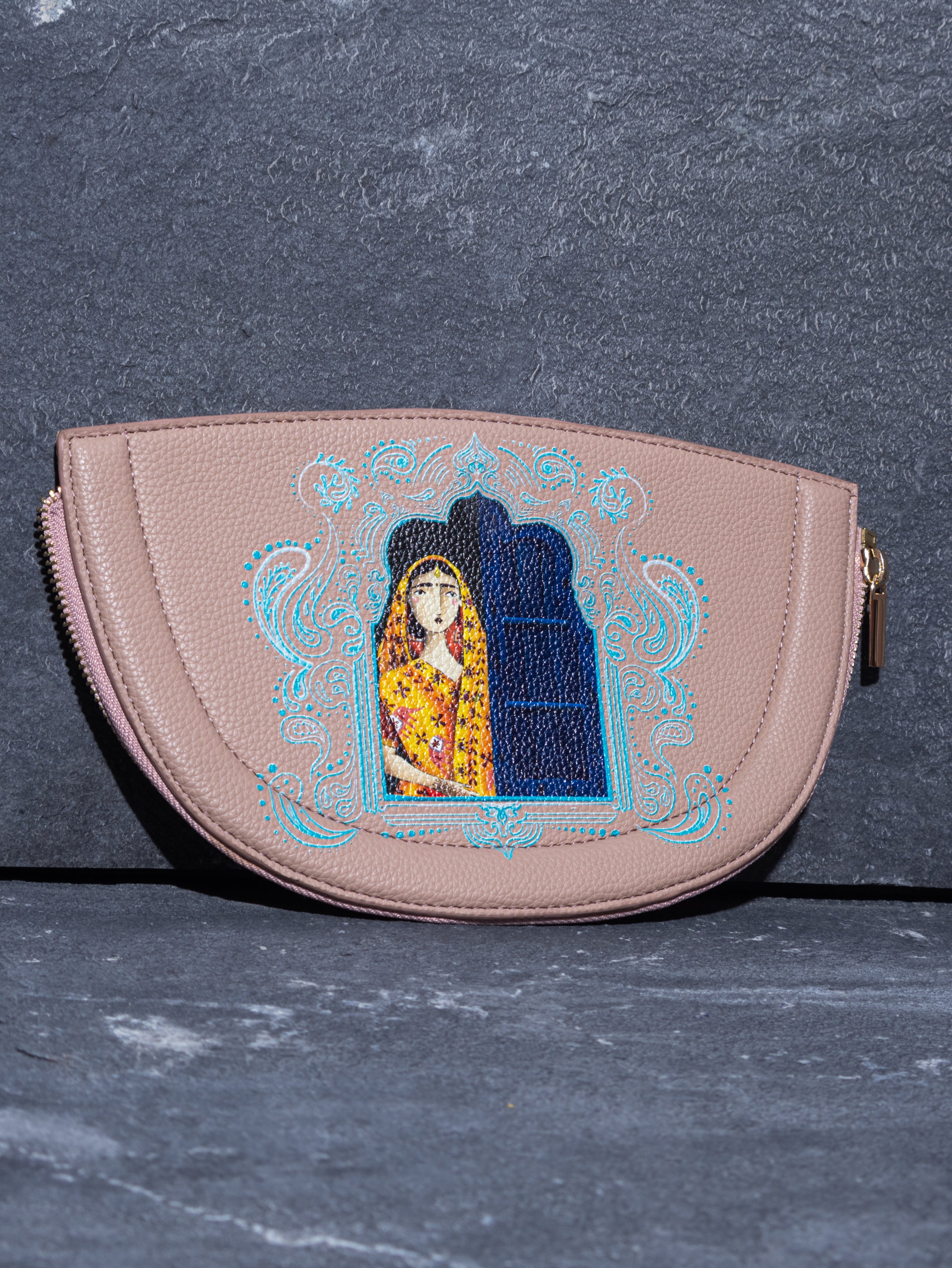 ABSTRACT BUNDLE HALF MOON BAG