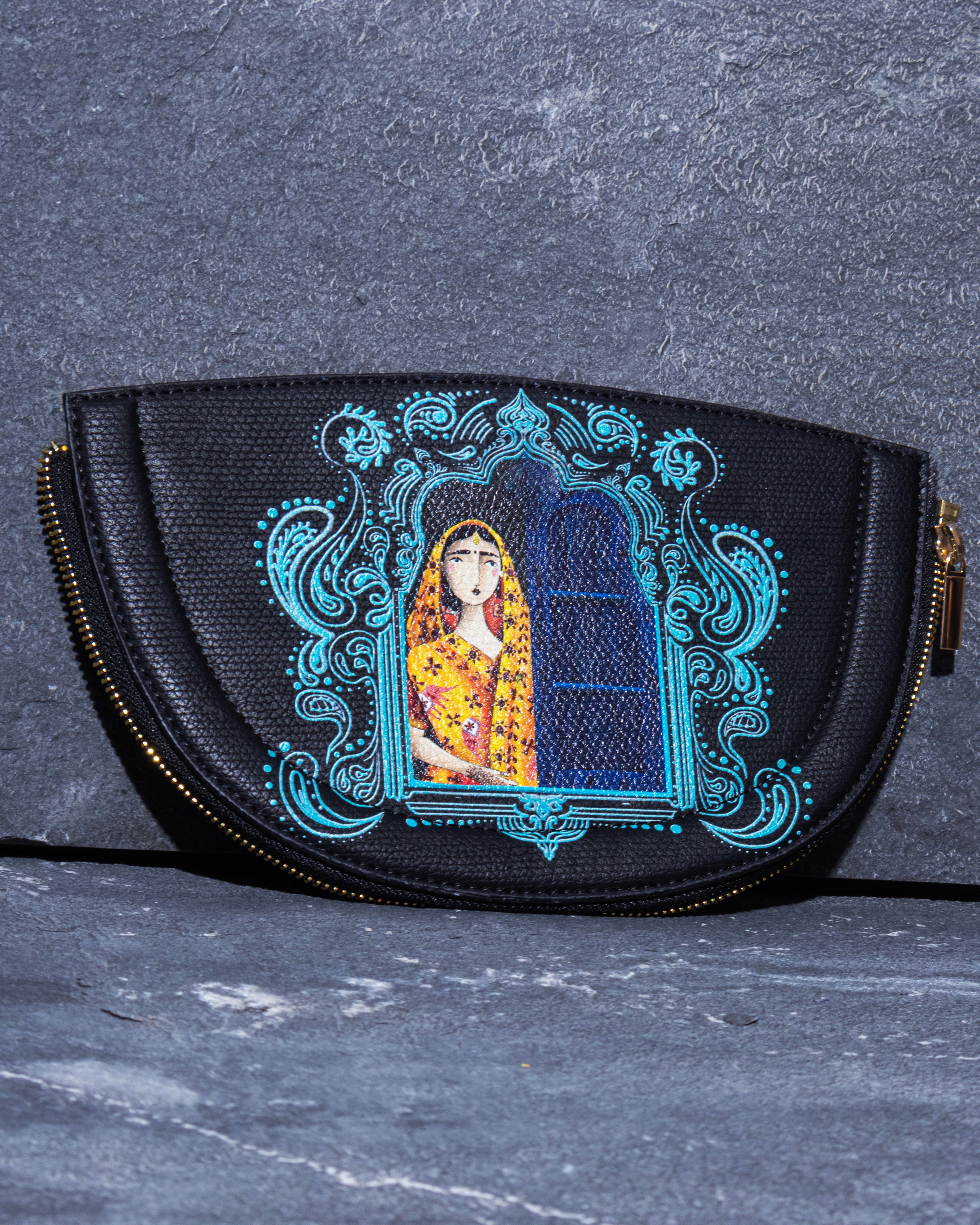 ABSTRACT BUNDLE HALF MOON BAG