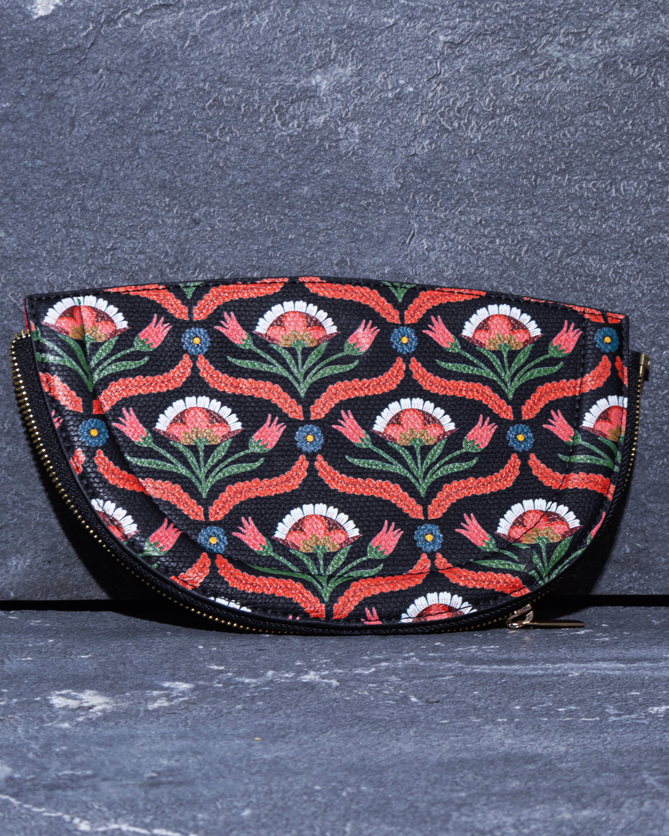 FLORAL BUNDLE HALF MOON BAG