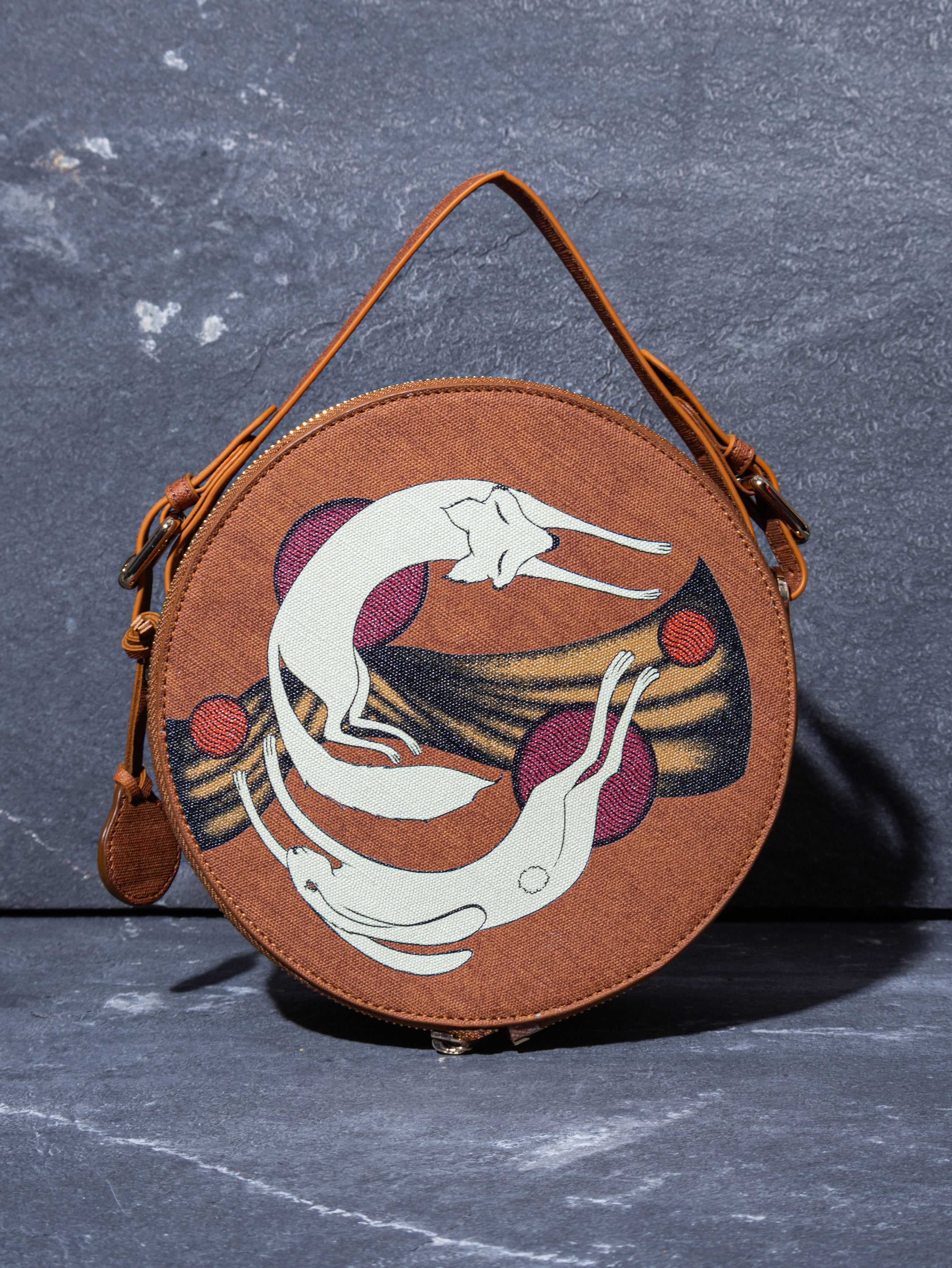 ANIMAL BUNDLE ROUND BAG