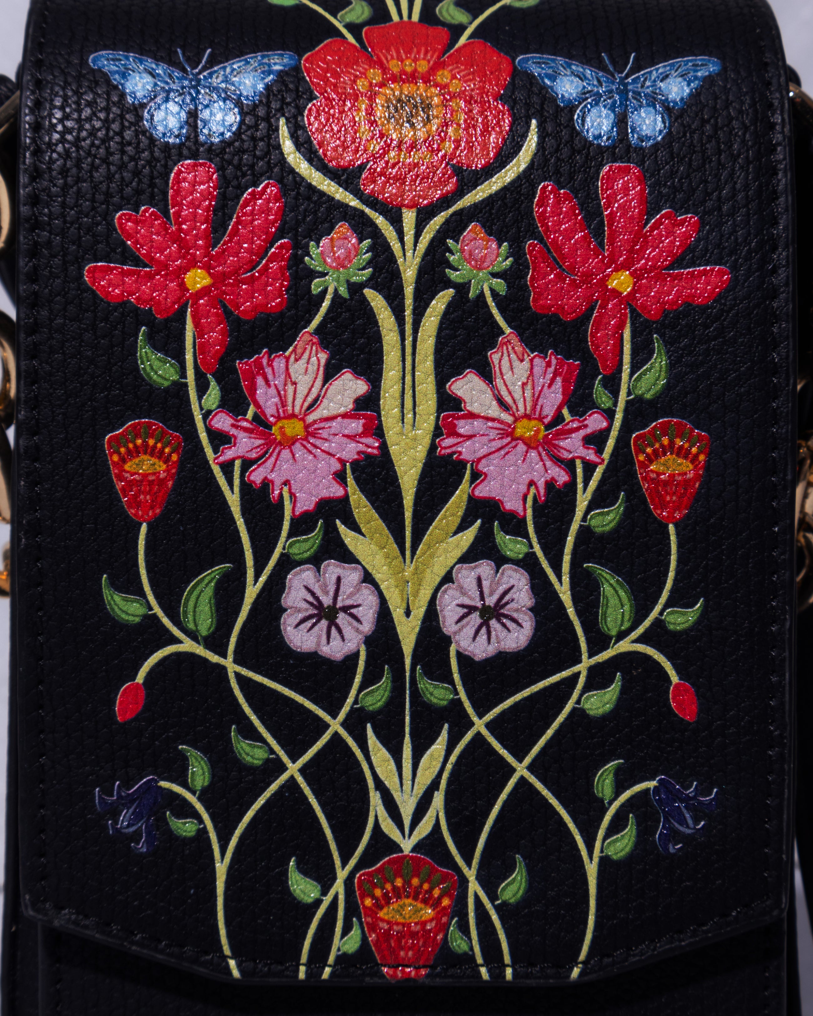 The Vasanta Telephone Sling Bag