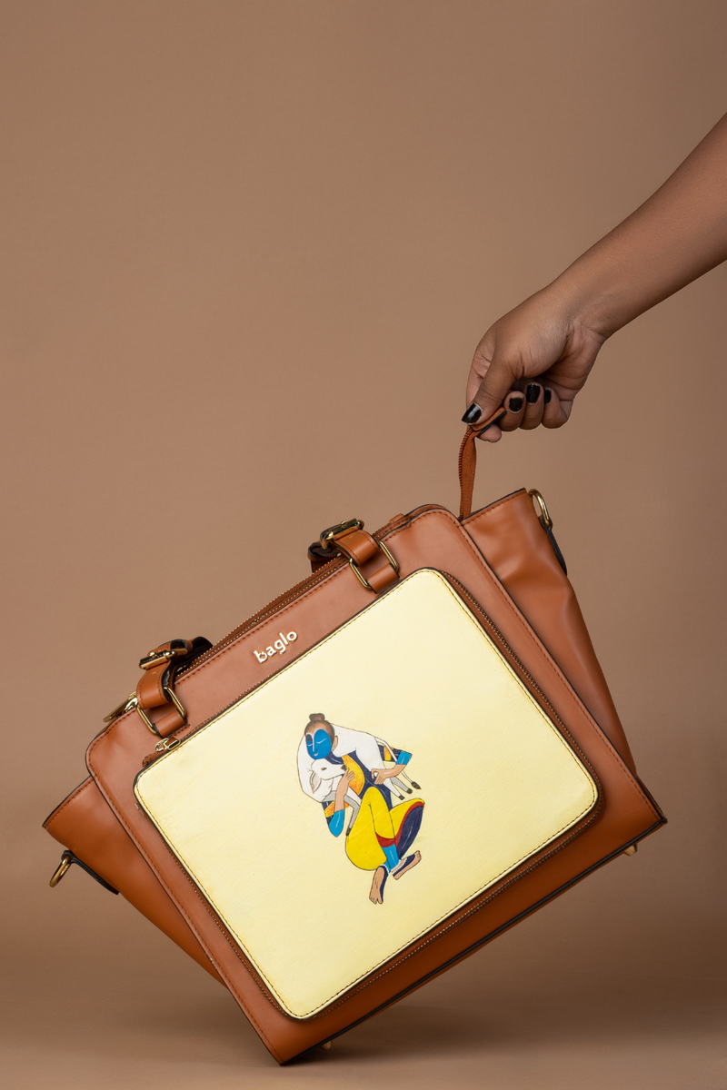 कला Tan (Contemporary Natwar) Everyday Essential Shoulder Bag