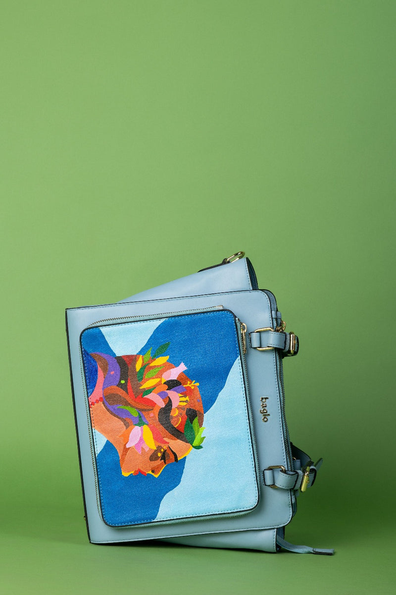 कला Powder Blue (Line Art Face) Everyday Essential Shoulder Bag