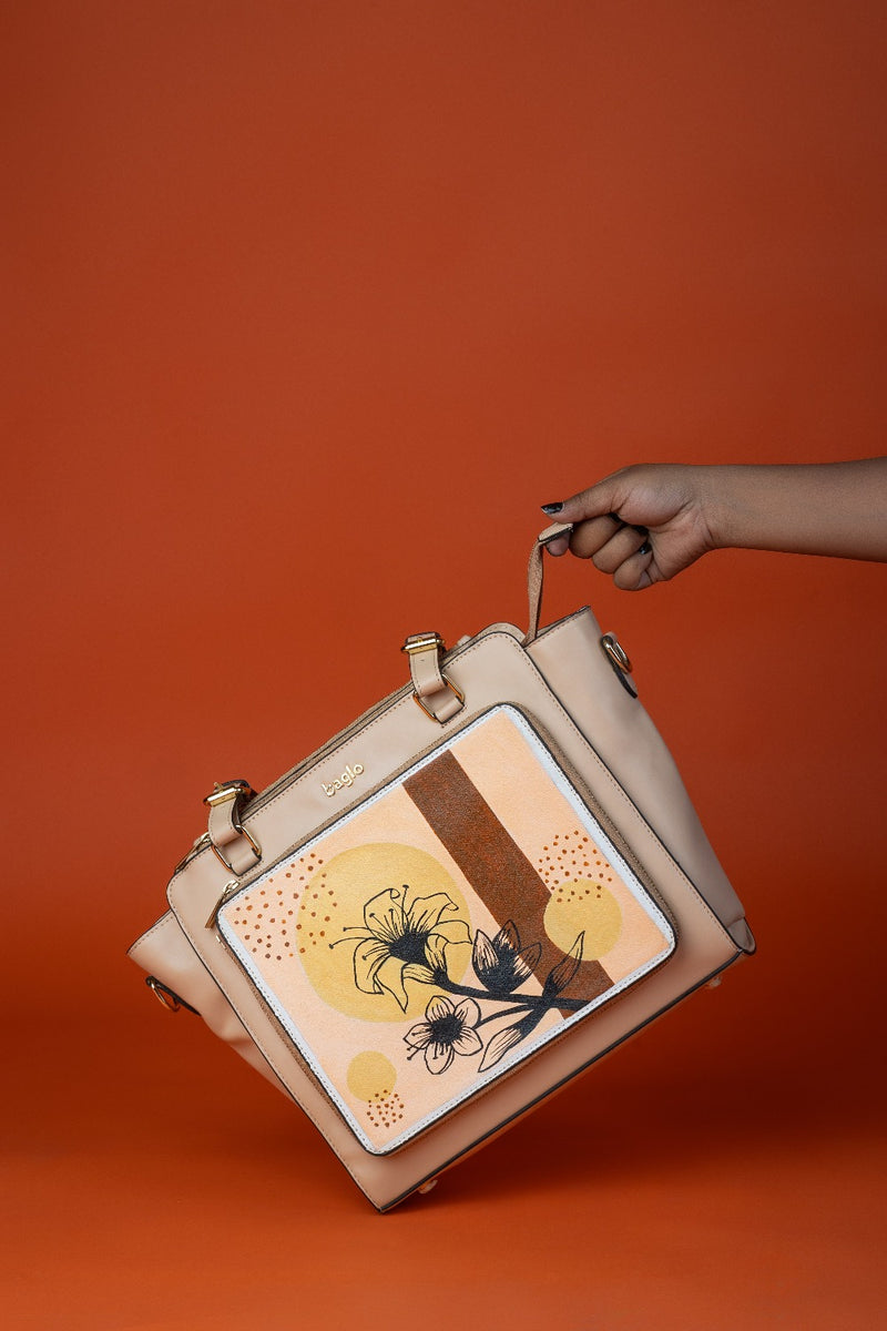 कला Beige (Line Art Floral) Everyday Essential Shoulder Bag (PRE ORDER)