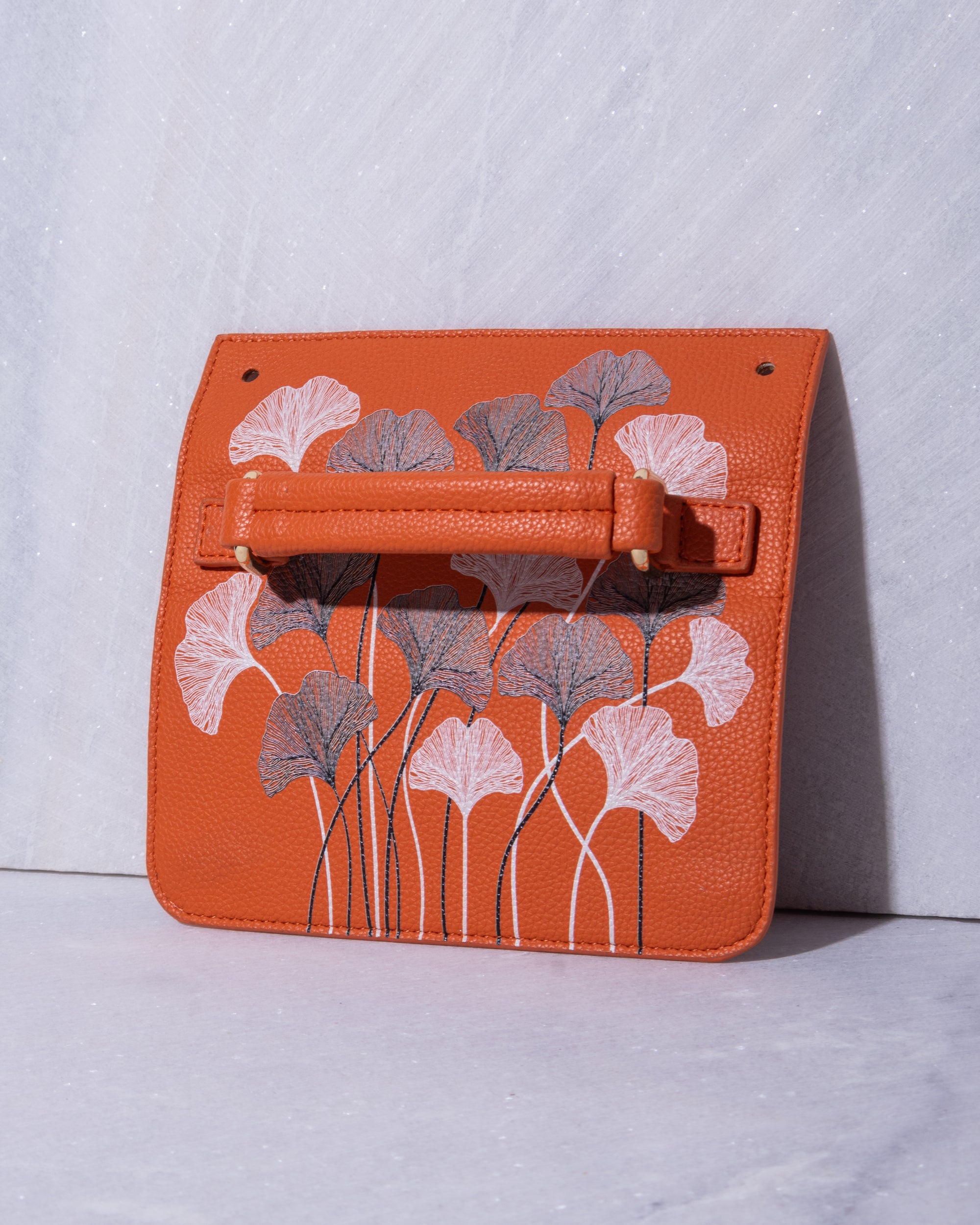 ABSTRACT BUNDLE BOX BAG
