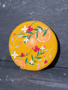 ABSTRACT BUNDLE ROUND BAG