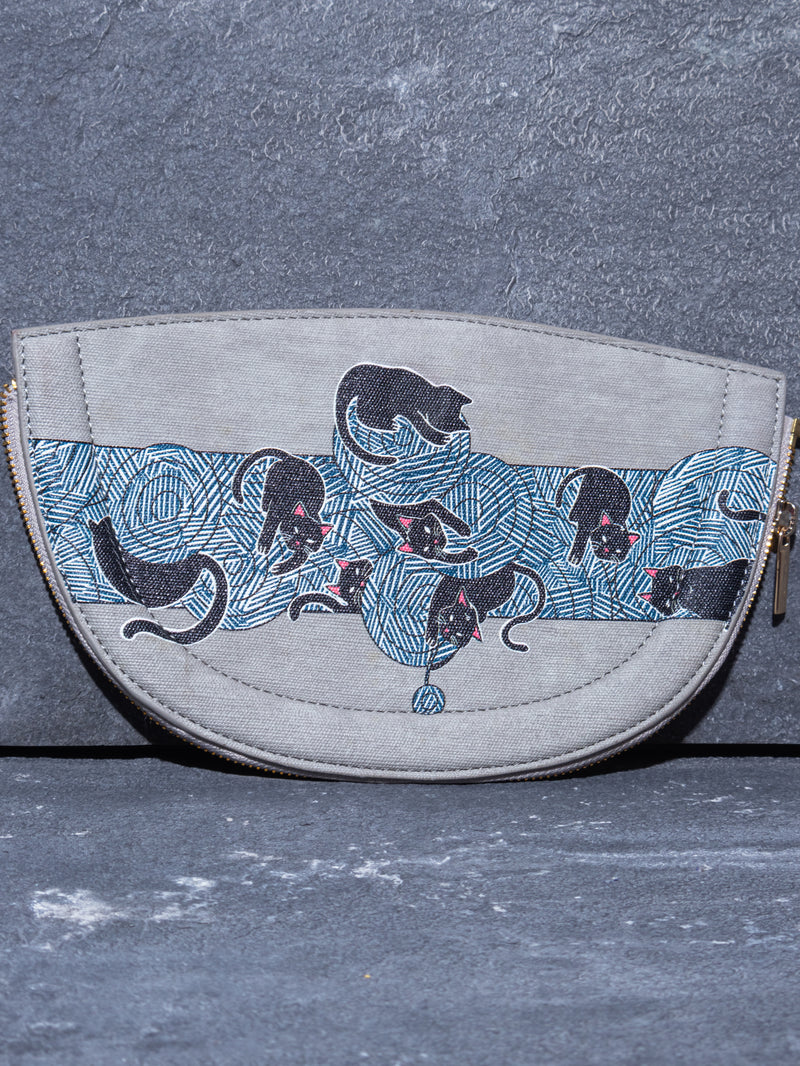 ANIMAL BUNDLE HALF MOON BAG