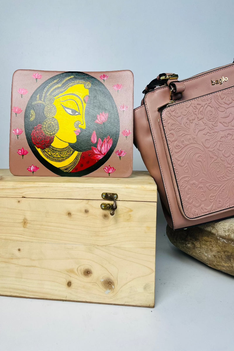 CHAMPAGNE CONTEMPORARY MUGHAL LADY CHANGEABLE FLAPS (Does not include bag)